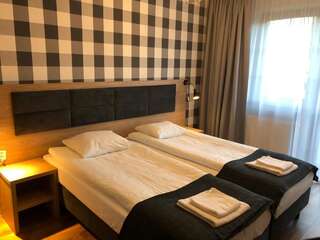 Отели типа «постель и завтрак» Pensjonat Złote Góry Сенна Двухместный номер с 2 отдельными кроватями-1